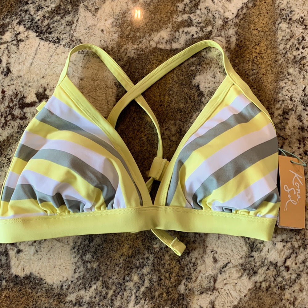 NWT Kona Sol D/DD Bikini Swim Top